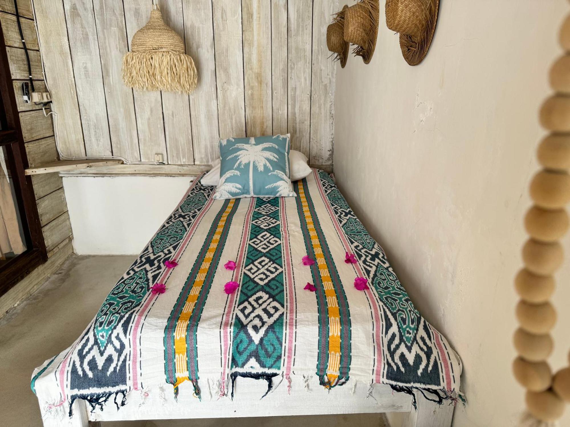 Omala Village Gili Air Exterior photo